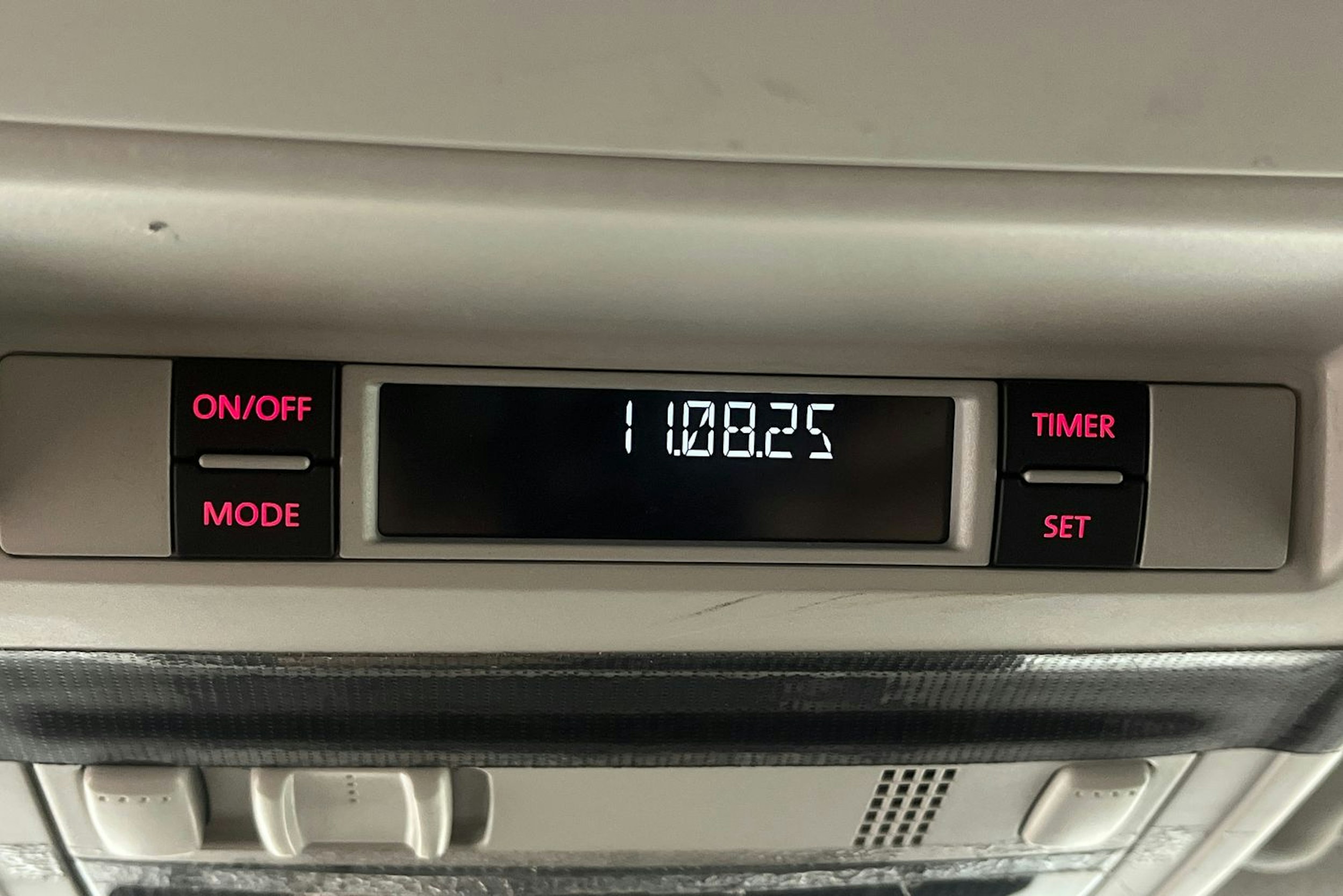 Musta Volkswagen Transporter 2019 kuva 35.