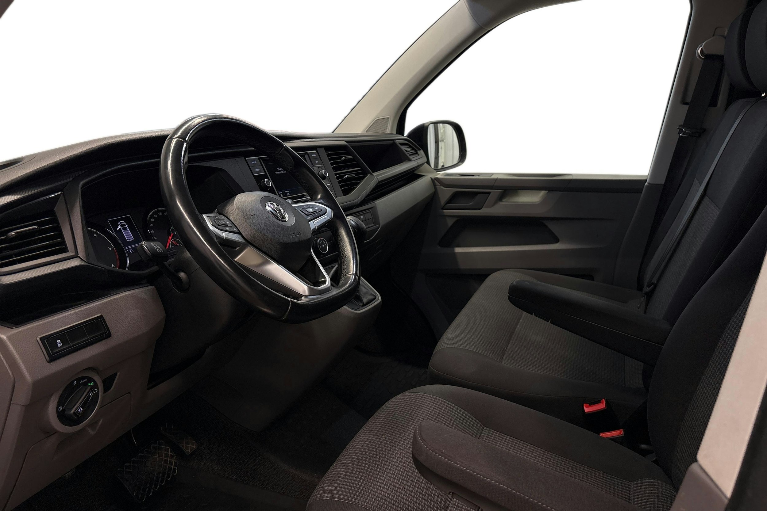 musta Volkswagen Transporter 2020 kuva 6.