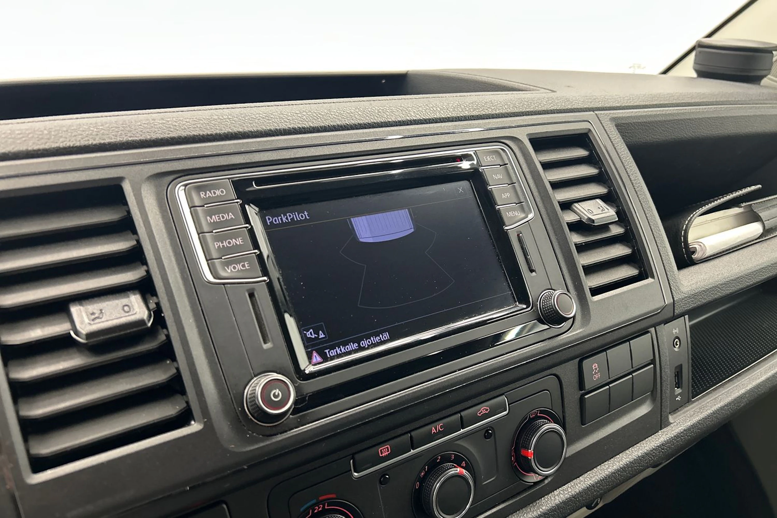 hopea Volkswagen Transporter 2019 kuva 14.