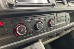 hopea Volkswagen Transporter 2019 kuva 15.