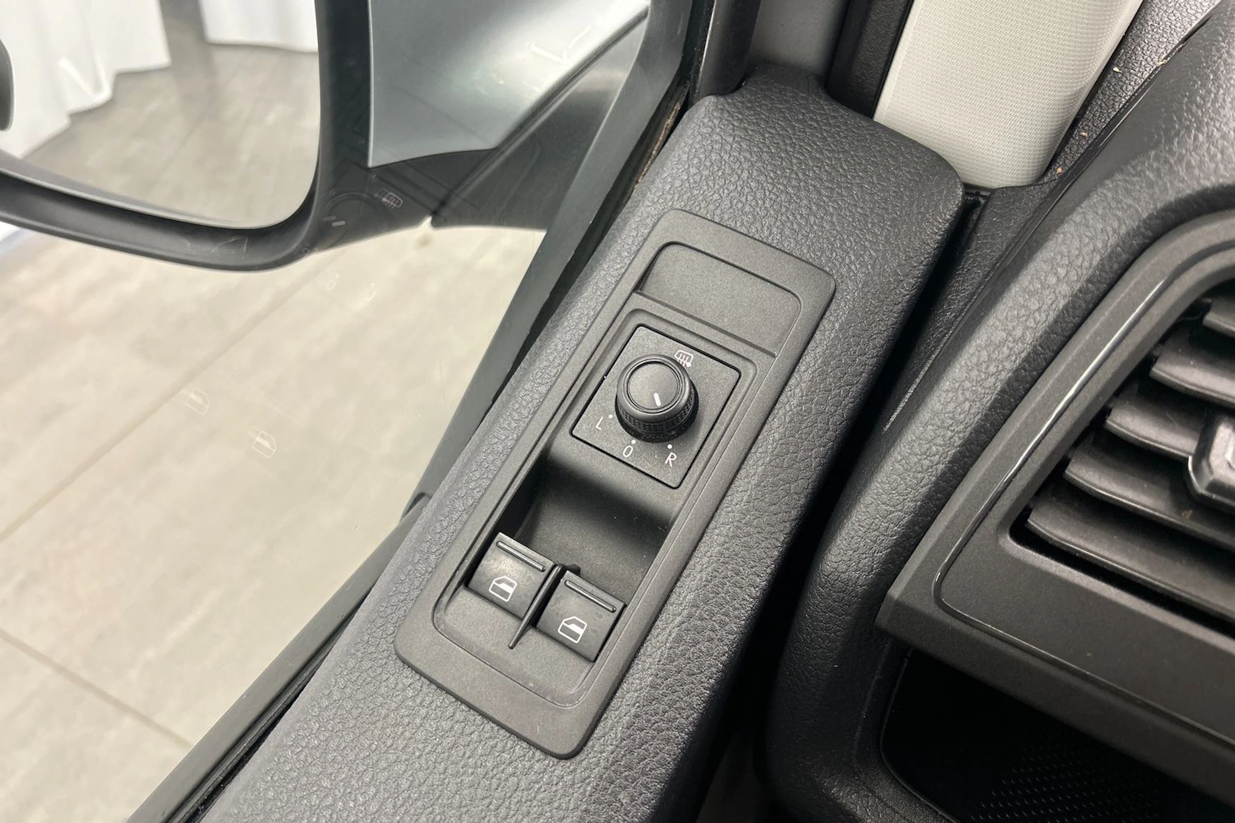 hopea Volkswagen Transporter 2019 kuva 19.