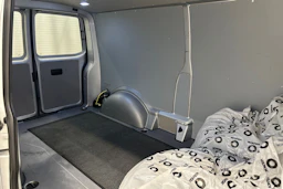 hopea Volkswagen Transporter 2019 kuva 22.