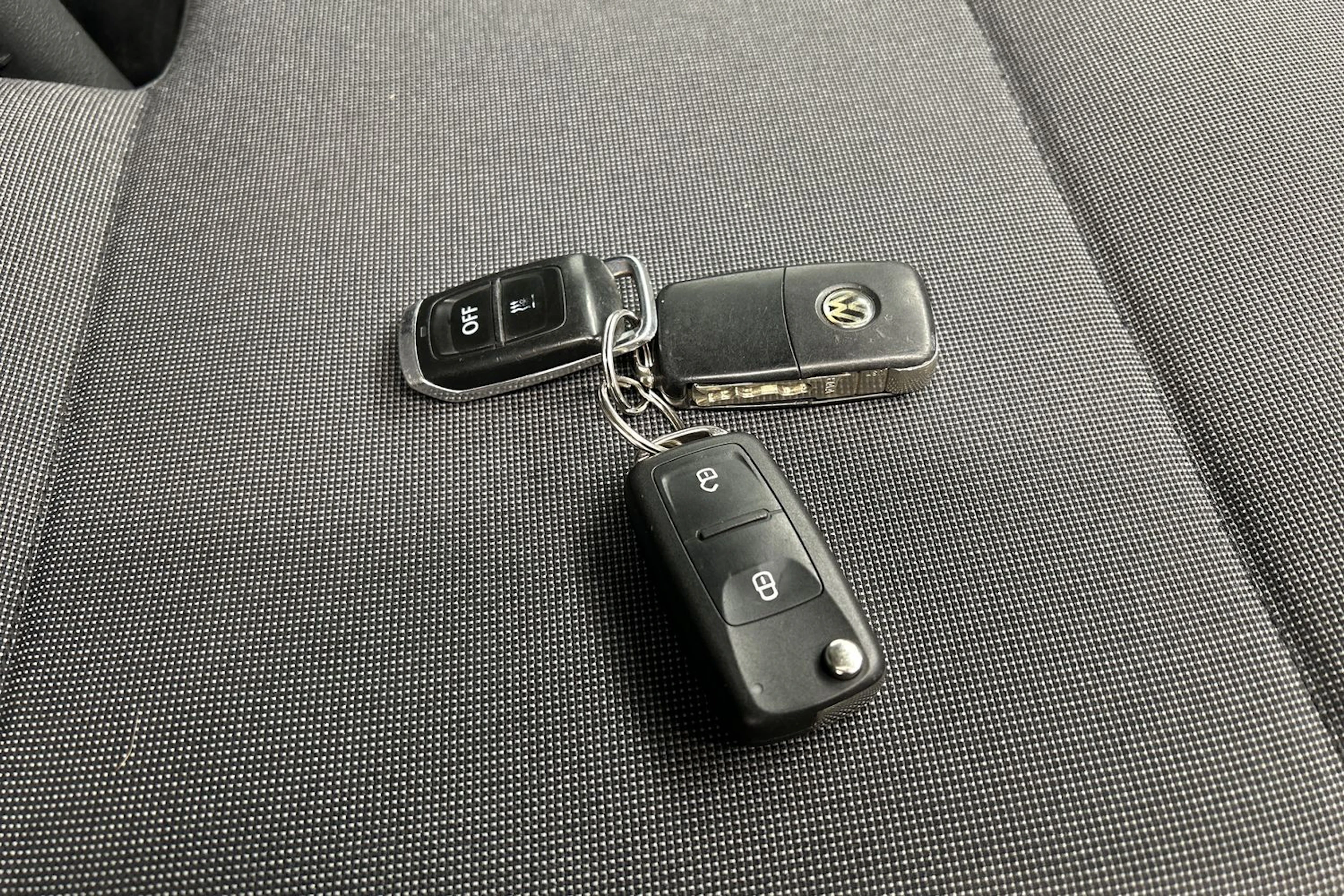 hopea Volkswagen Transporter 2019 kuva 24.