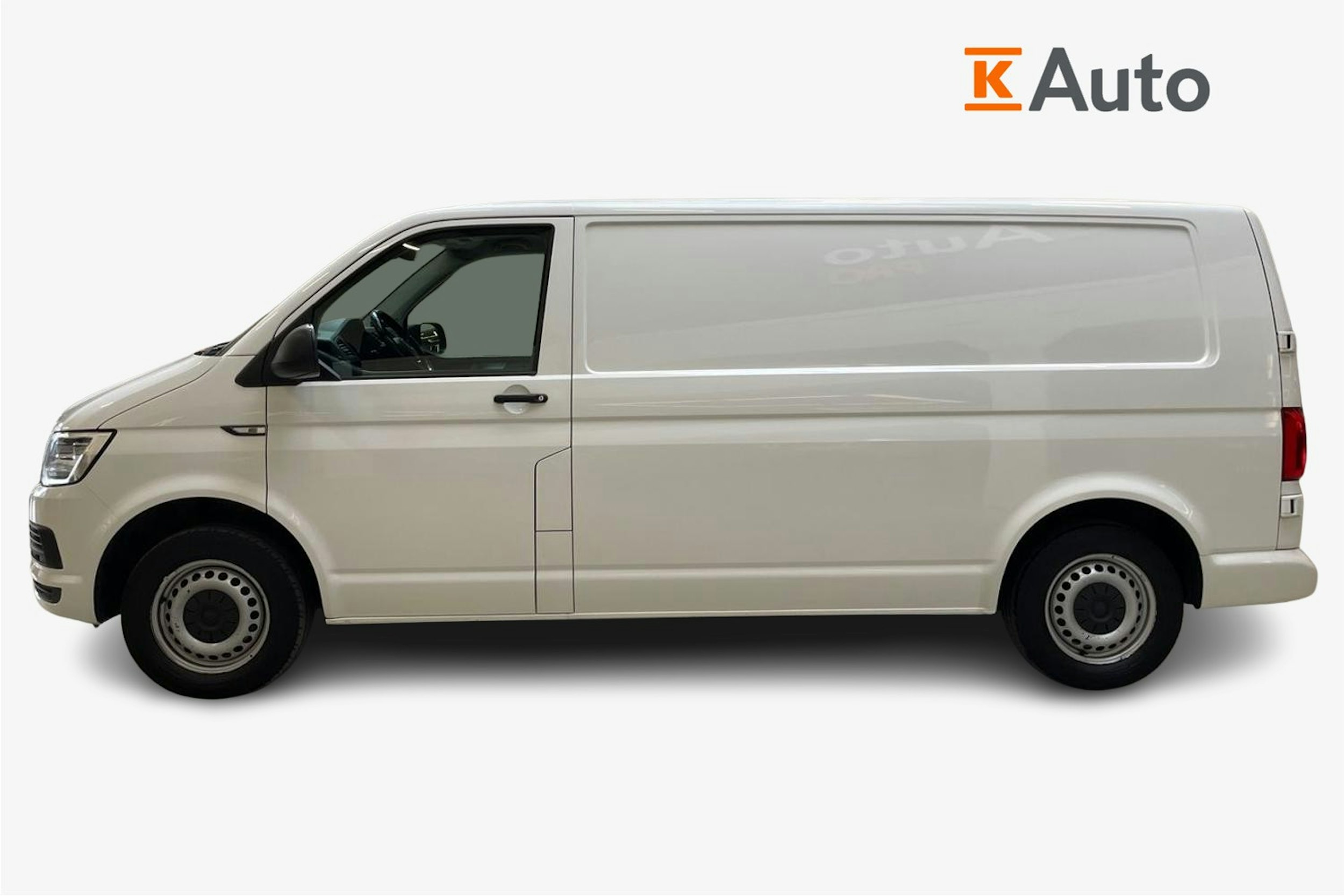 valkoinen Volkswagen Transporter 2019 kuva 6.