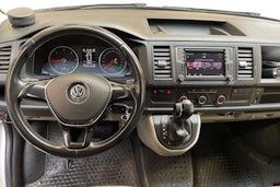 valkoinen Volkswagen Transporter 2019 kuva 9.