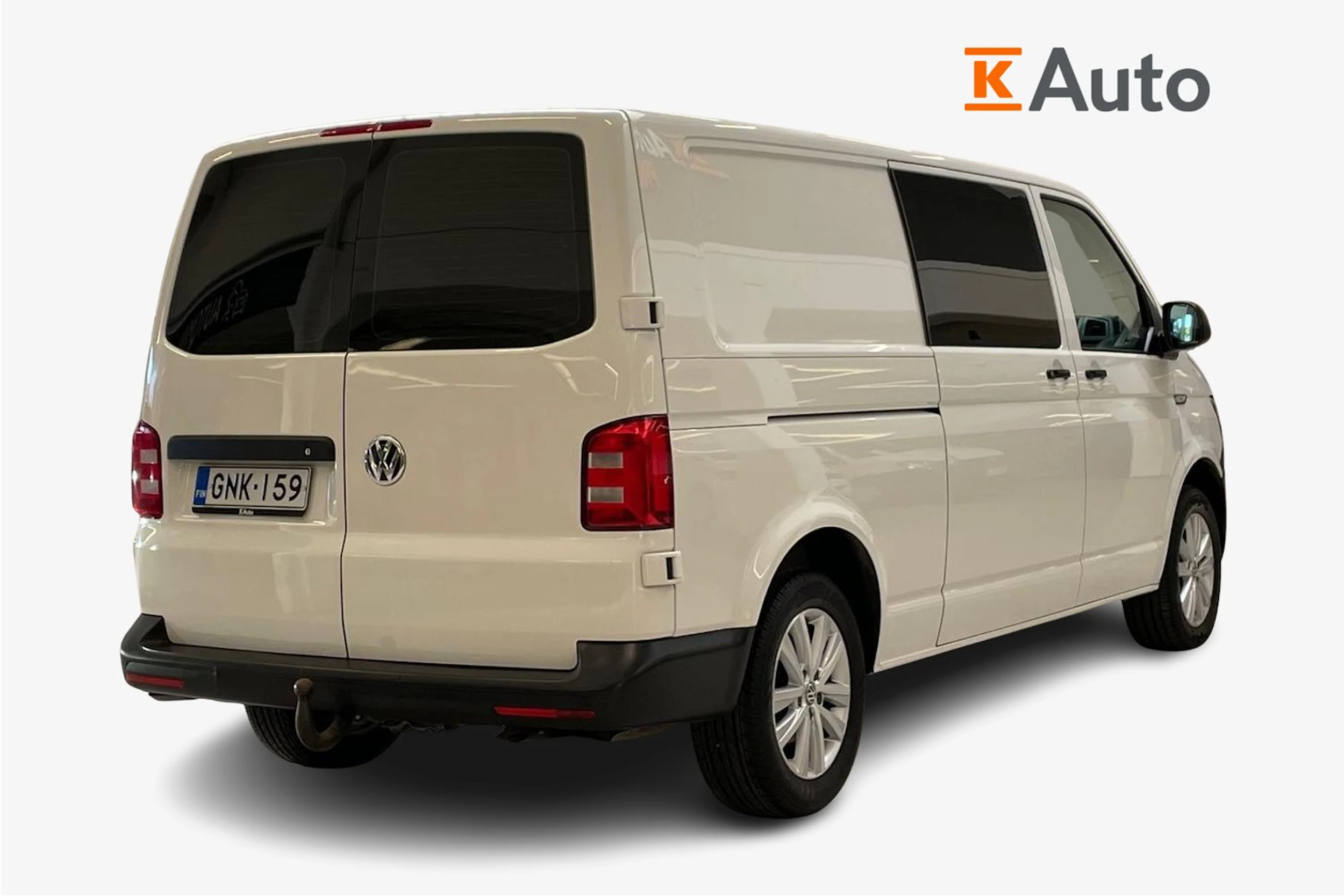 valkoinen Volkswagen Transporter 2019 kuva 3.