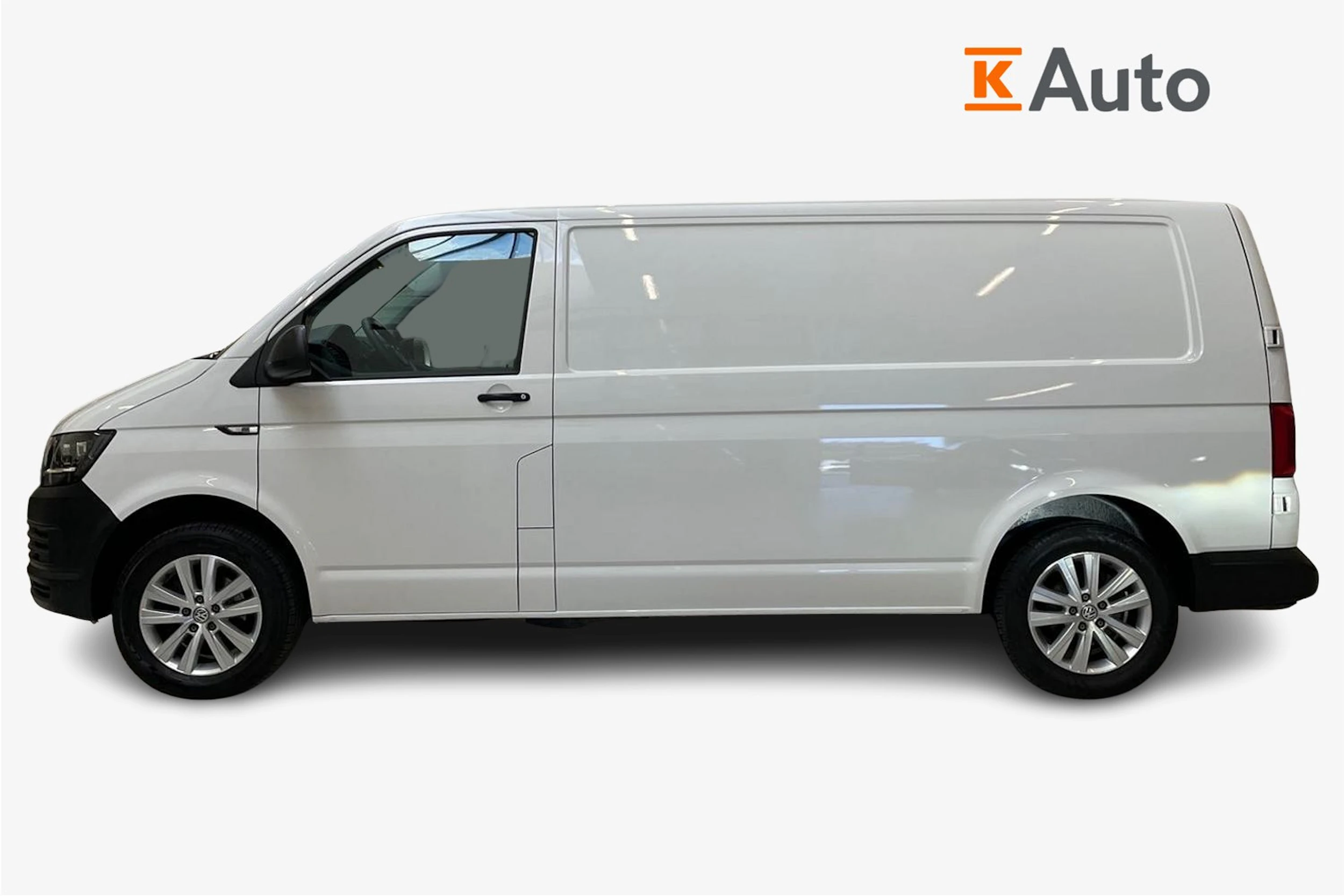 valkoinen Volkswagen Transporter 2019 kuva 7.