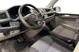 valkoinen Volkswagen Transporter 2019 kuva 3.