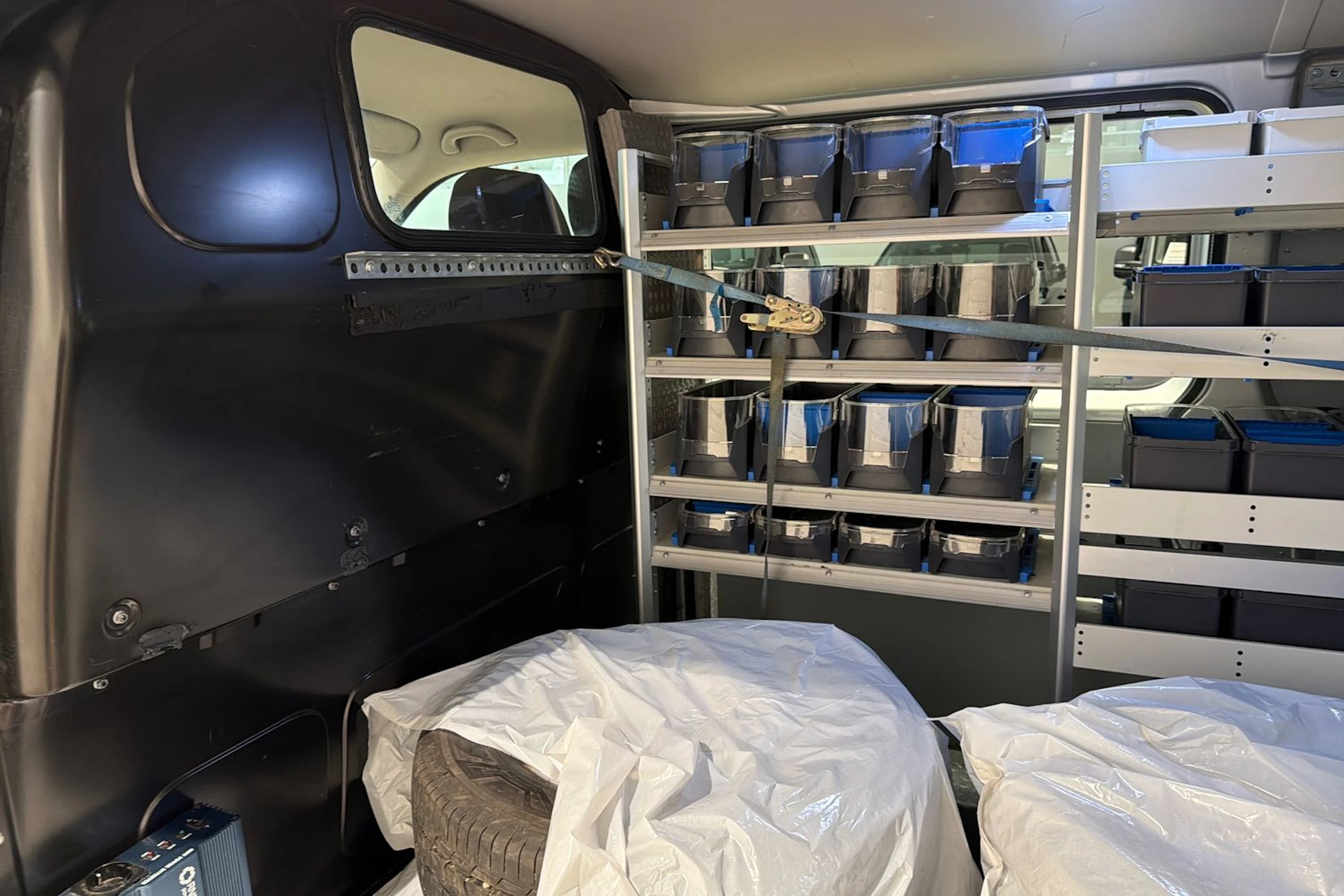 hopea Volkswagen Transporter 2019 kuva 27.