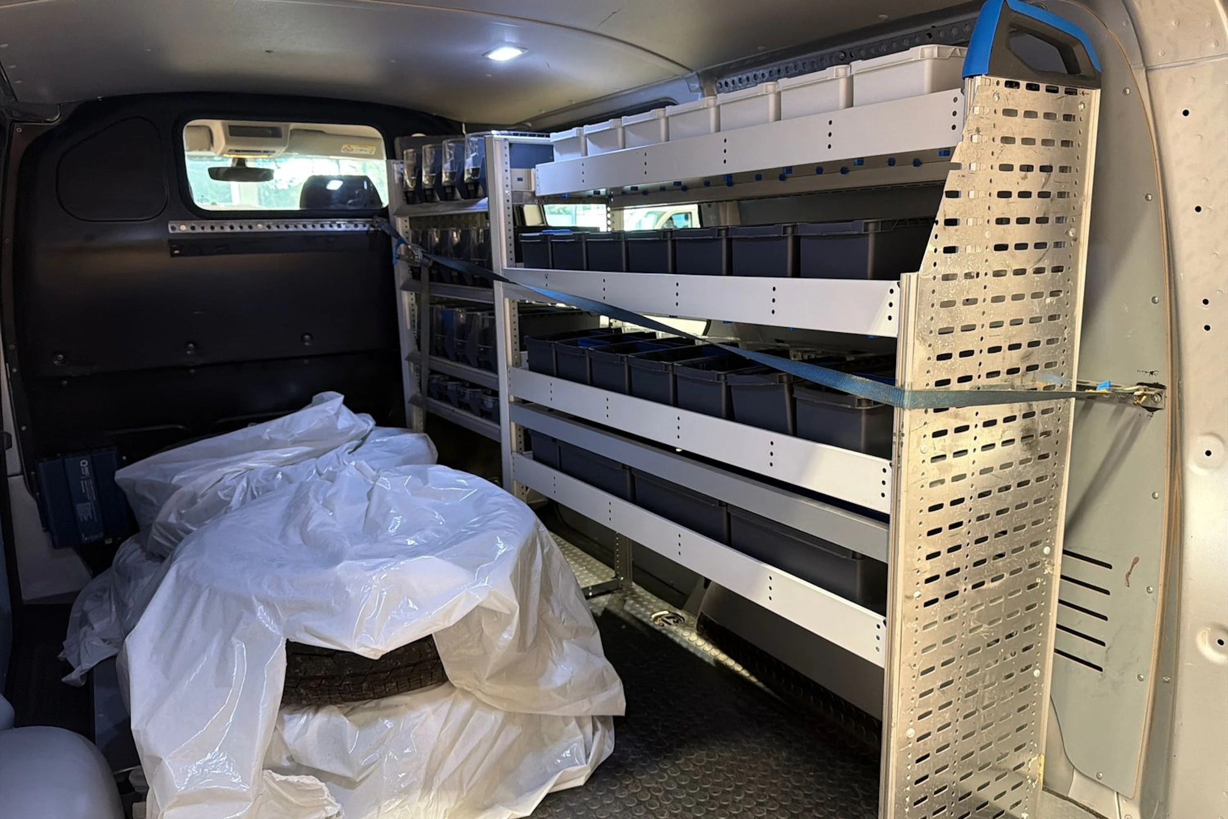 hopea Volkswagen Transporter 2019 kuva 34.