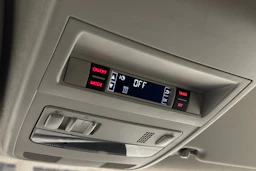 valkoinen Volkswagen Transporter 2019 kuva 20.