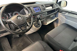 sininen Volkswagen Transporter 2019 kuva 9.