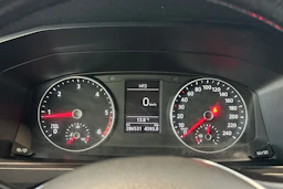 sininen Volkswagen Transporter 2019 kuva 16.