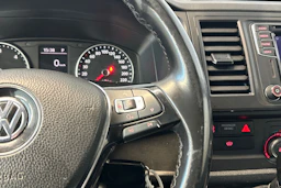 sininen Volkswagen Transporter 2019 kuva 18.