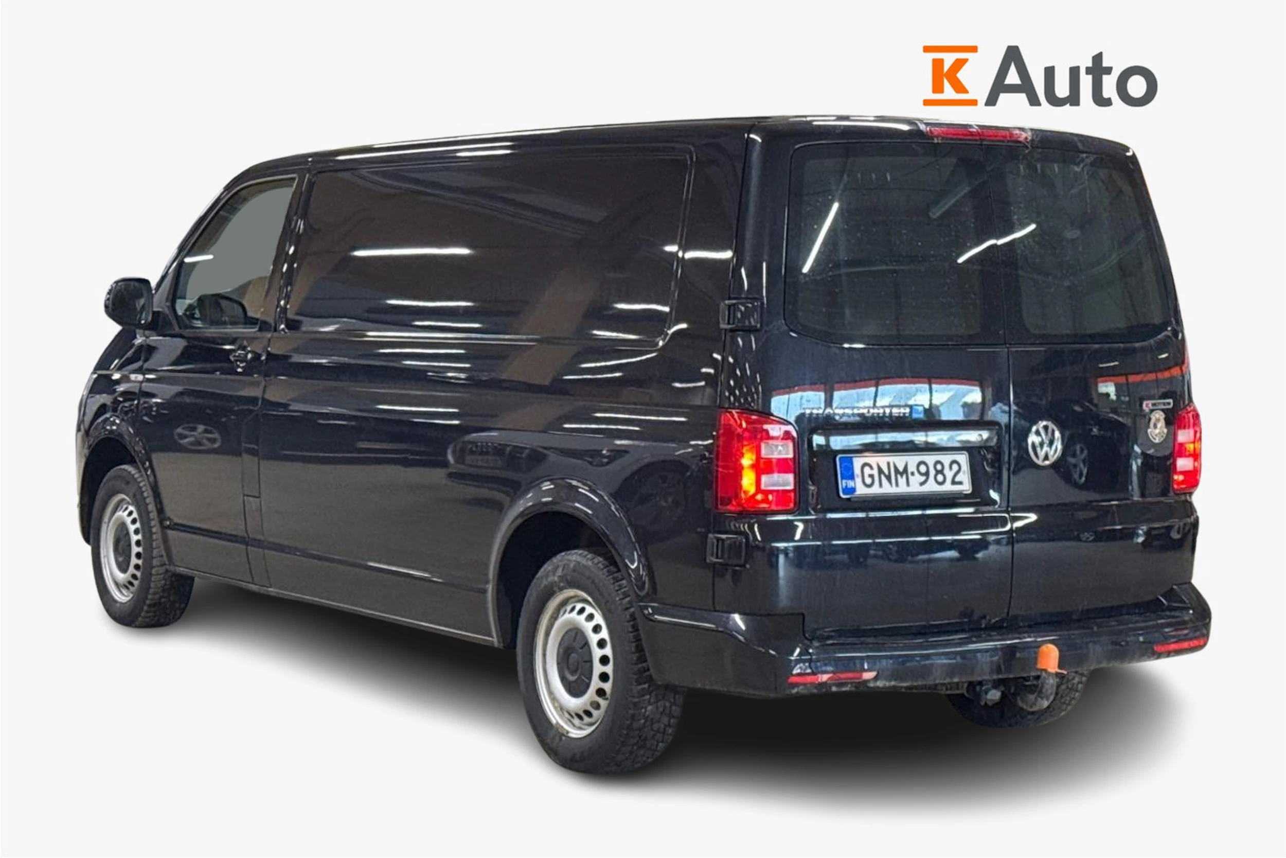 musta Volkswagen Transporter 2019 kuva 2.