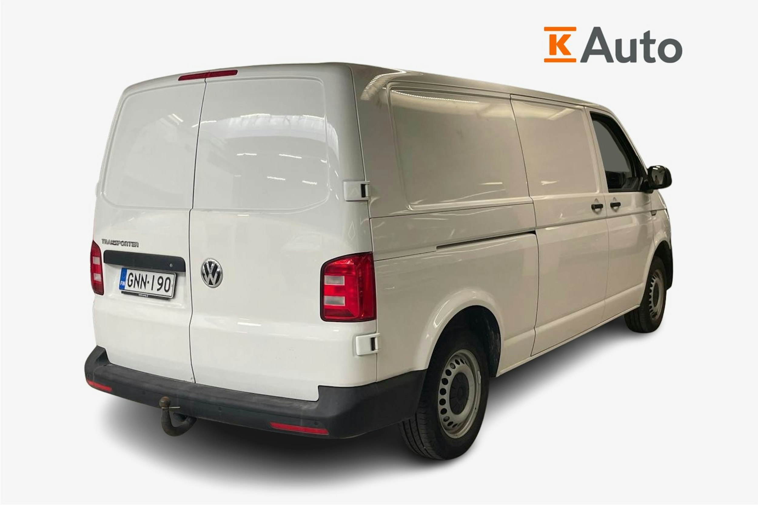 valkoinen Volkswagen Transporter 2019 kuva 2.