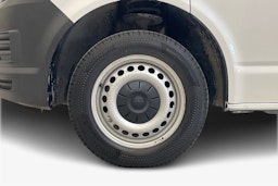 valkoinen Volkswagen Transporter 2019 kuva 11.