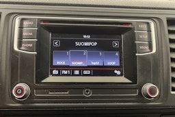 Valkoinen Volkswagen Transporter 2019 kuva 22.