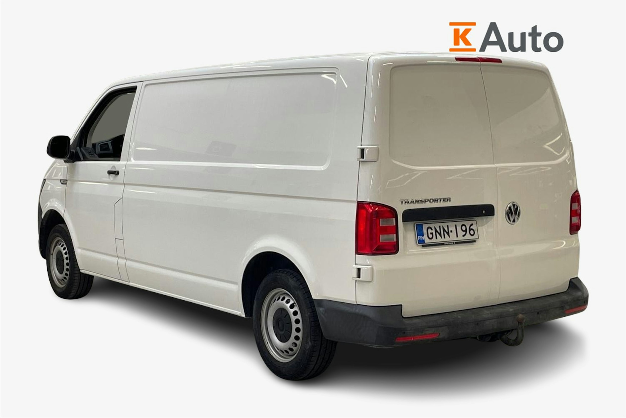 valkoinen Volkswagen Transporter 2019 kuva 2.