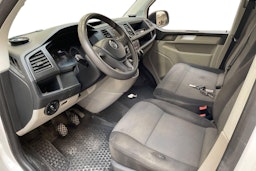 valkoinen Volkswagen Transporter 2019 kuva 3.