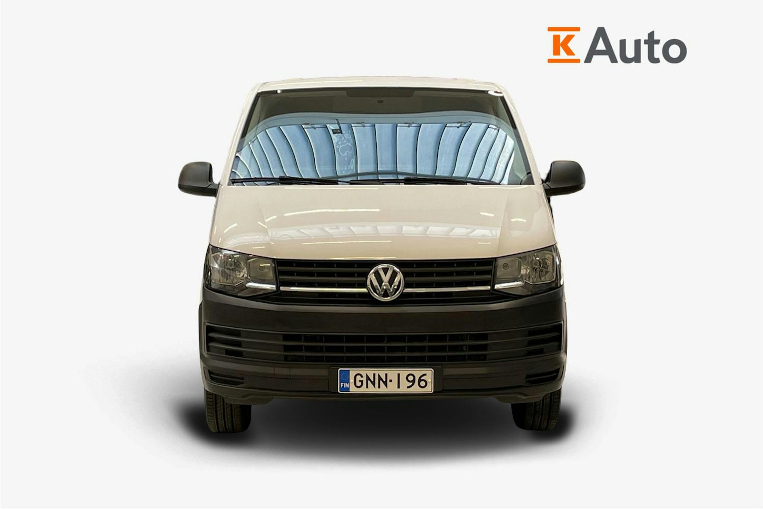 valkoinen Volkswagen Transporter 2019 kuva 5.