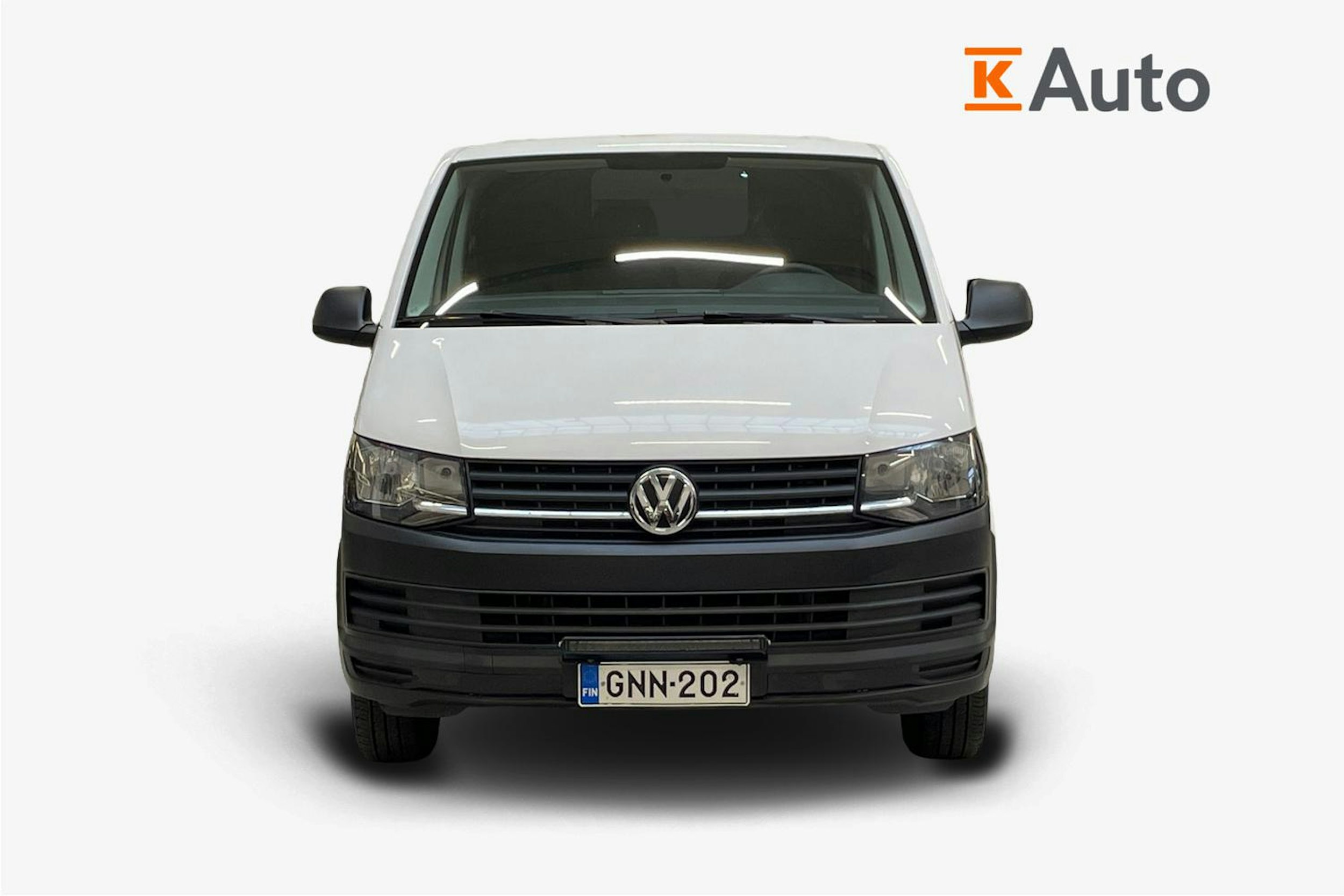 valkoinen Volkswagen Transporter 2019 kuva 5.