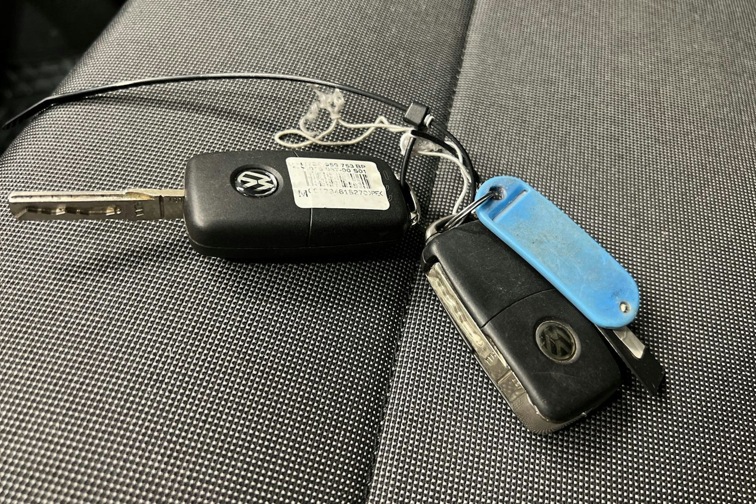 Valkoinen Volkswagen Transporter 2019 kuva 16.