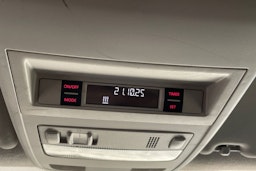 valkoinen Volkswagen Transporter 2019 kuva 21.