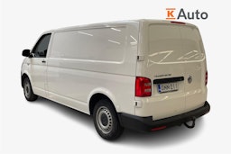 valkoinen Volkswagen Transporter 2019 kuva 2.