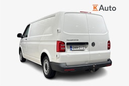 Valkoinen Volkswagen Transporter 2019 kuva 2.