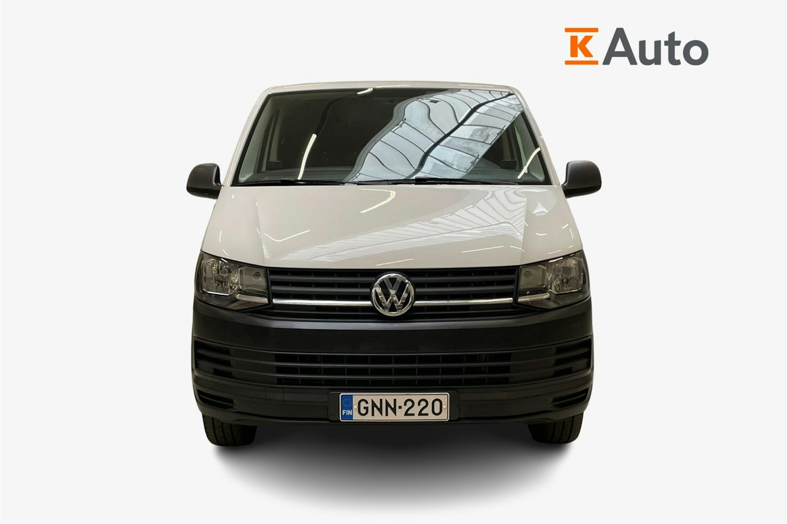 valkoinen Volkswagen Transporter 2019 kuva 5.
