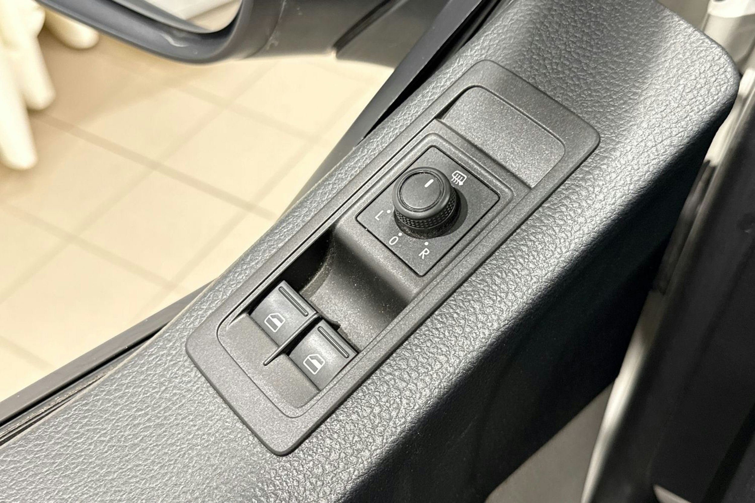 Valkoinen Volkswagen TRANSPORTER 2019 kuva 19.
