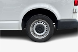 valkoinen Volkswagen Transporter 2019 kuva 11.