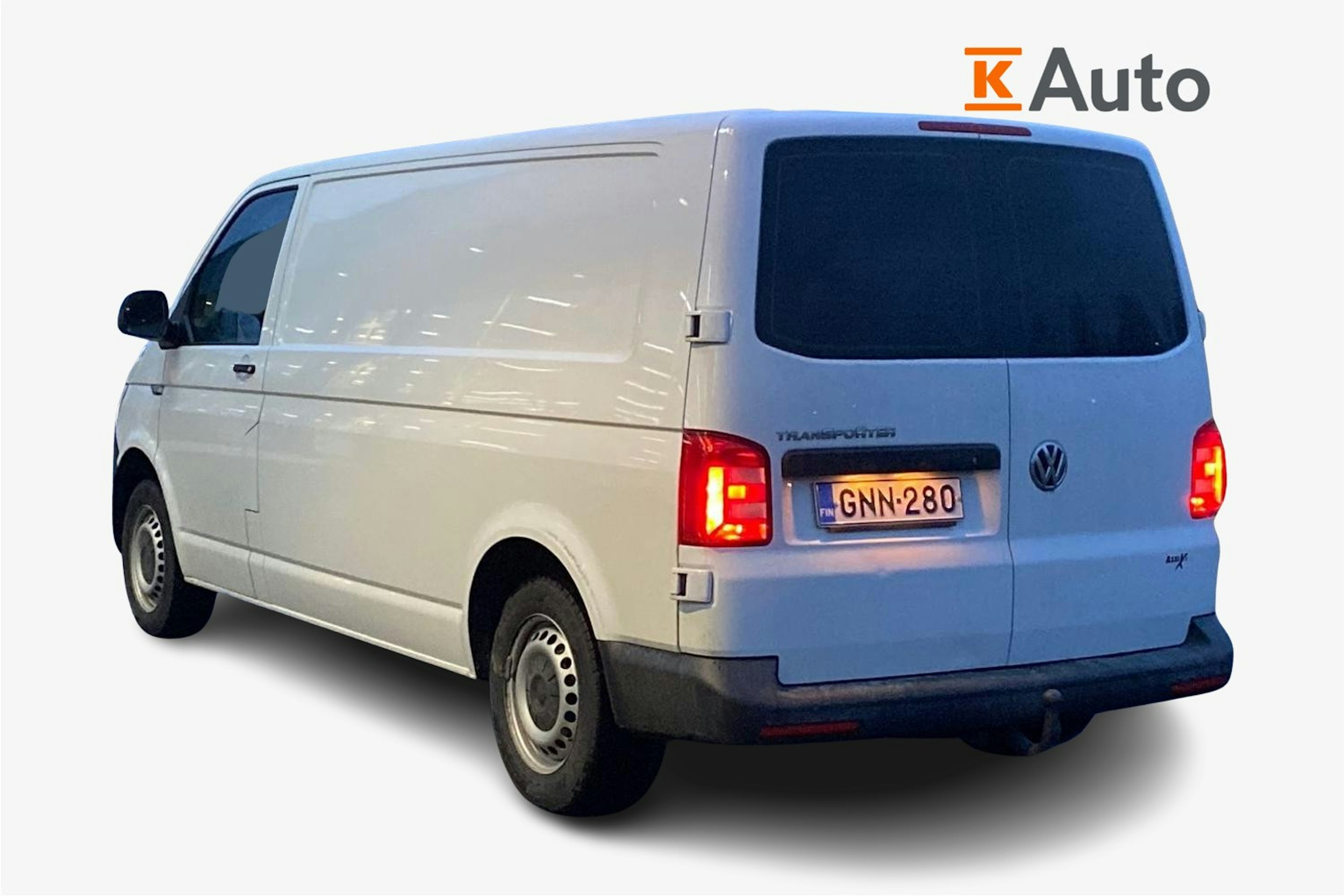 valkoinen Volkswagen Transporter 2019 kuva 2.