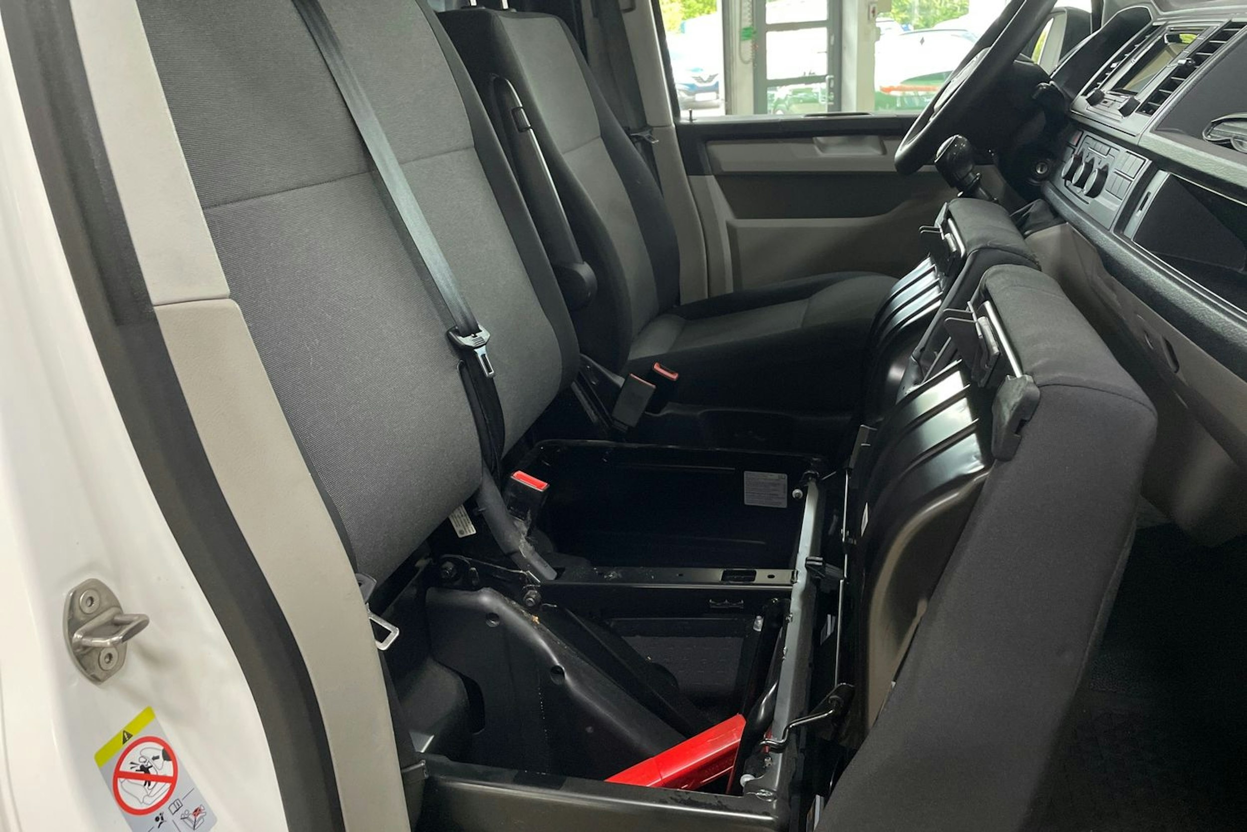Valkoinen Volkswagen TRANSPORTER 2019 kuva 14.