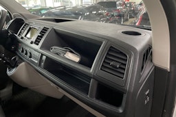 Valkoinen Volkswagen TRANSPORTER 2019 kuva 16.