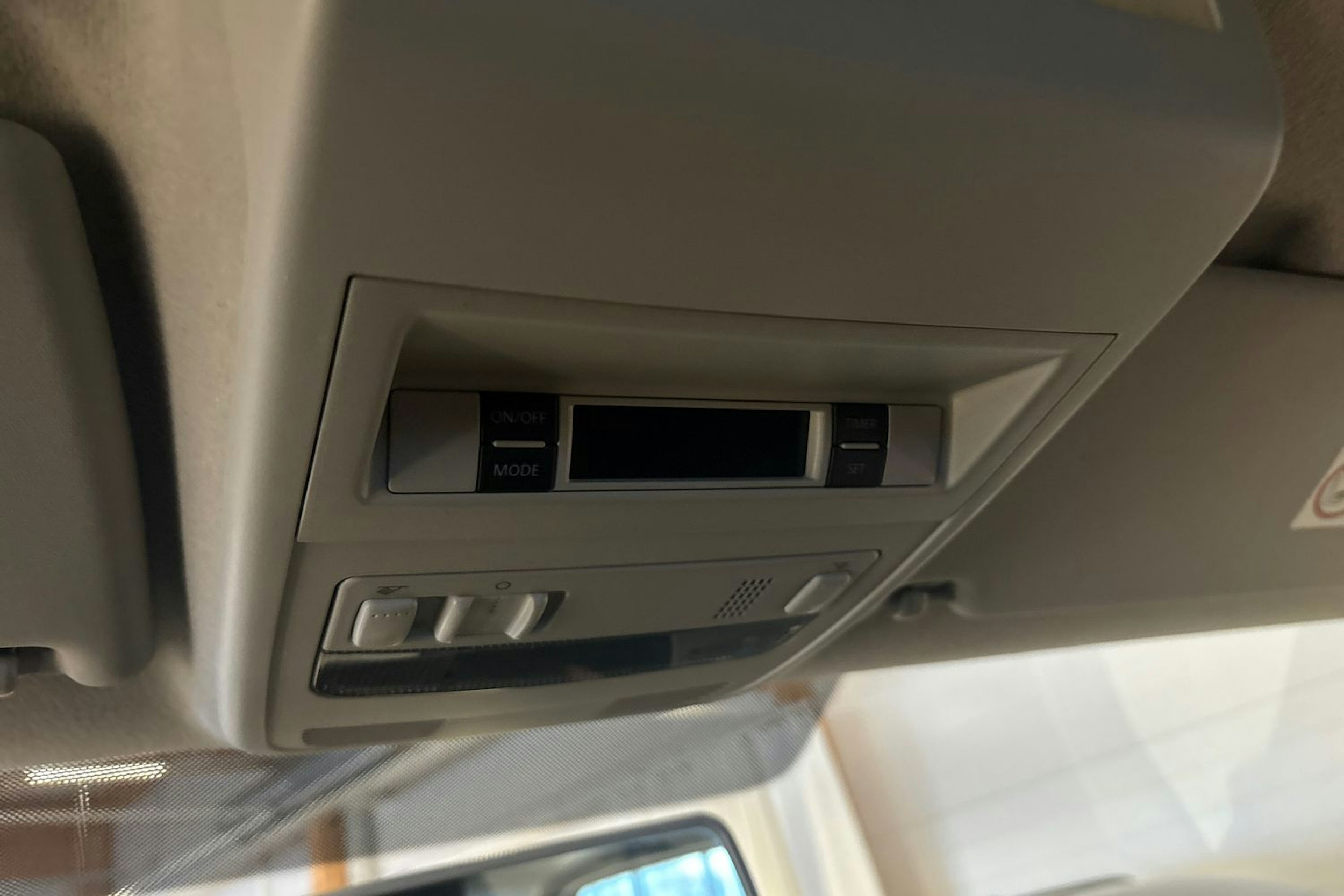 Valkoinen Volkswagen TRANSPORTER 2019 kuva 15.