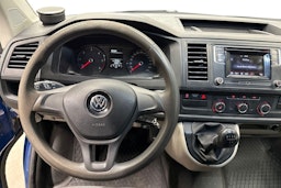 sininen Volkswagen Transporter 2019 kuva 9.