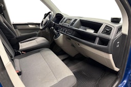 sininen Volkswagen Transporter 2019 kuva 10.