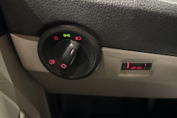 sininen Volkswagen Transporter 2019 kuva 16.