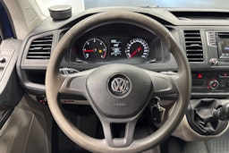 sininen Volkswagen Transporter 2019 kuva 17.