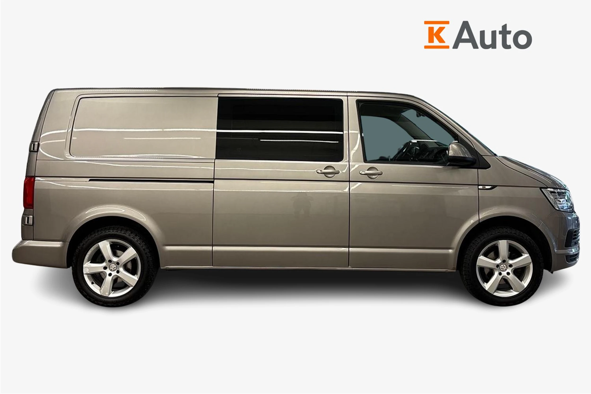 met. ruskea (beige) Volkswagen Transporter 2019 kuva 5.