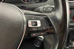met. ruskea (beige) Volkswagen Transporter 2019 kuva 13.