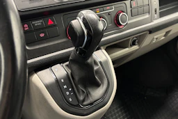 met. ruskea (beige) Volkswagen Transporter 2019 kuva 18.