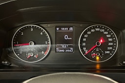 harmaa Volkswagen Transporter 2019 kuva 13.