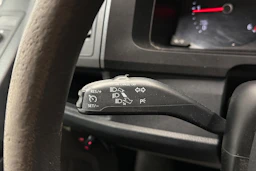 sininen Volkswagen Transporter 2019 kuva 16.