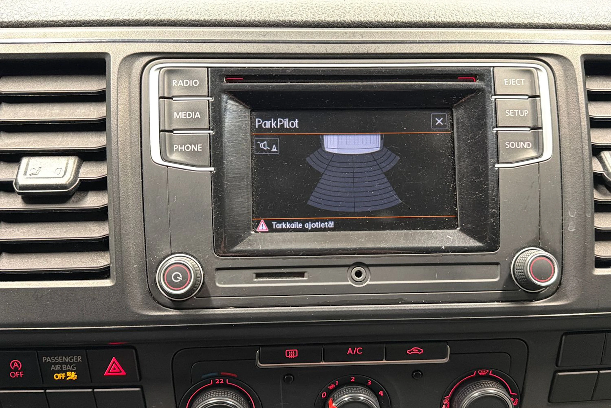 sininen Volkswagen Transporter 2019 kuva 19.