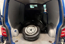 sininen Volkswagen Transporter 2019 kuva 25.