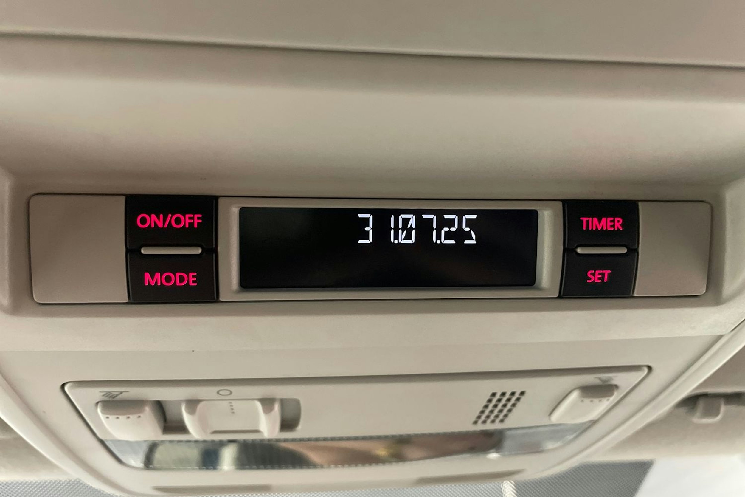 Sininen Volkswagen TRANSPORTER 2019 kuva 17.