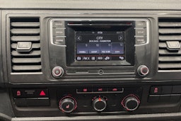 Sininen Volkswagen TRANSPORTER 2019 kuva 19.